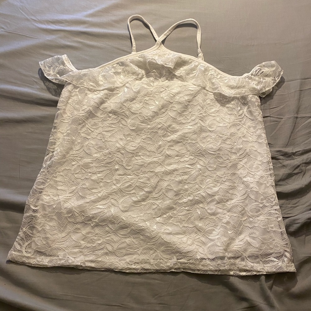 NWT Torrid Cross Neck Off the Shoulder Detail White Lace Top